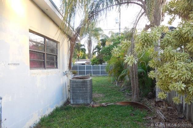 19241 Holiday Road Cutler Bay, FL 33157 - Photo 4 of 42