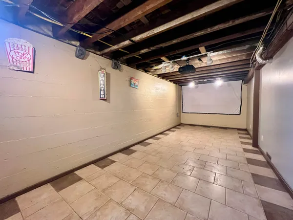 $330,000 | 242 Elm Street, Claremont, NH 03743