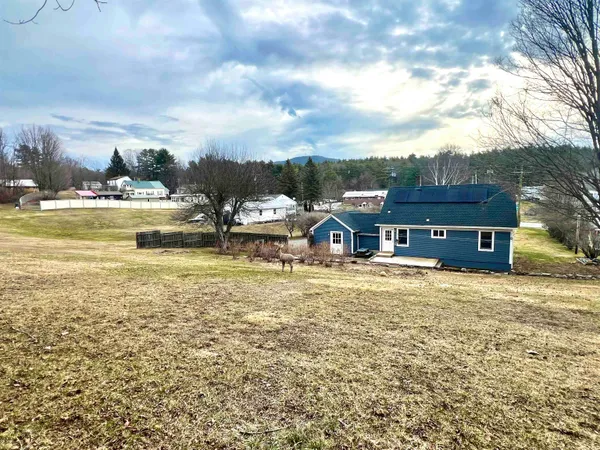 $330,000 | 242 Elm Street, Claremont, NH 03743