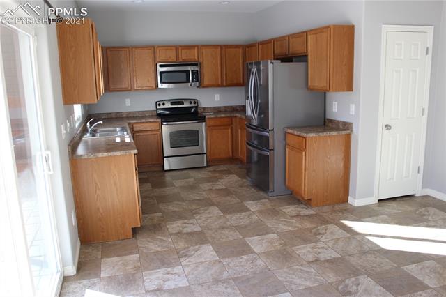 2284 Reed Grass Way Colorado Springs, CO 80915 - Photo 5 of 13