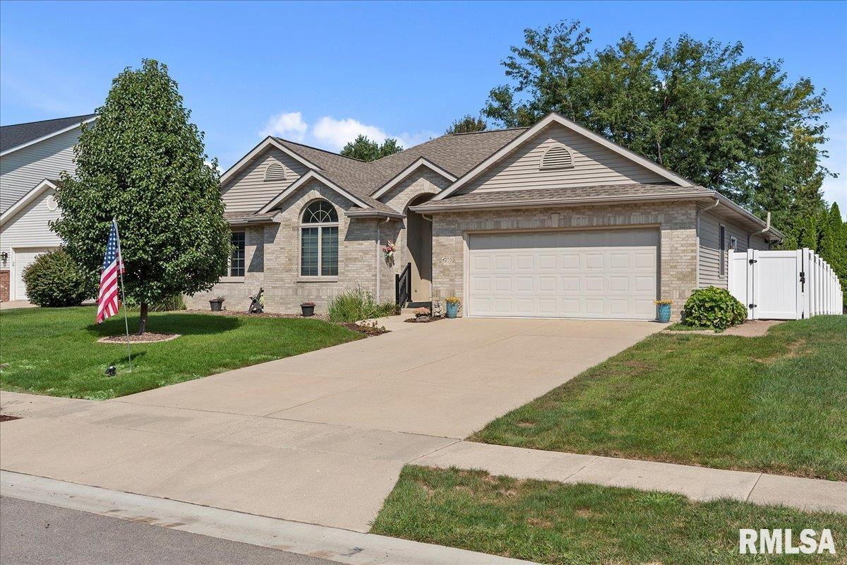 4205 Gaskell Drive Springfield, IL 62711 - Photo 2 of 40