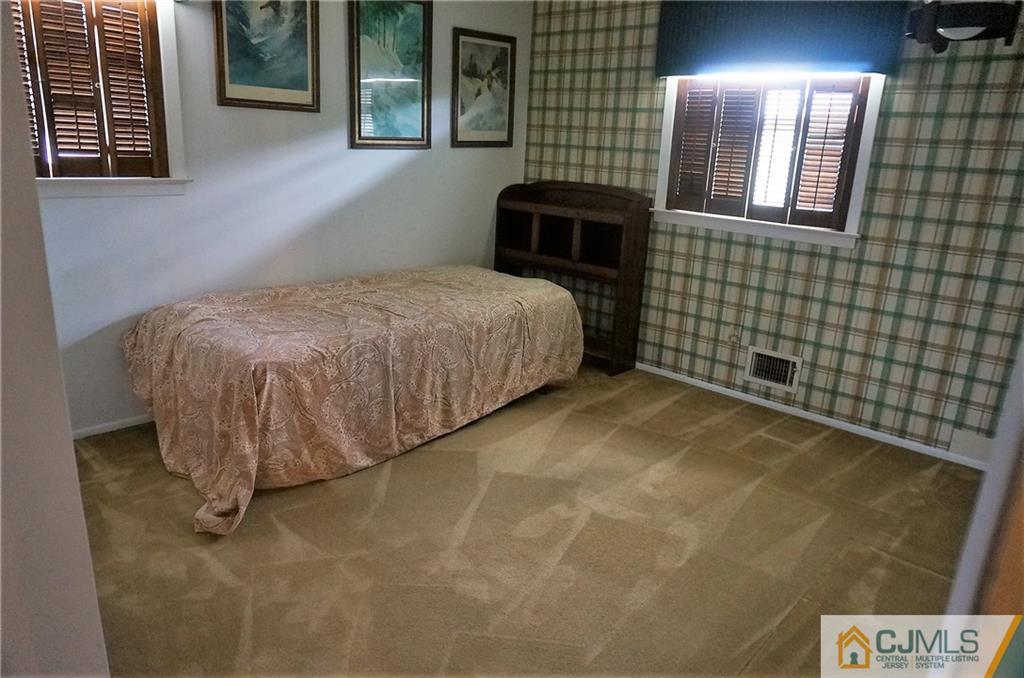 189 Winding Road Iselin, NJ 08830 - Photo 13 of 25 Gallery Image 13