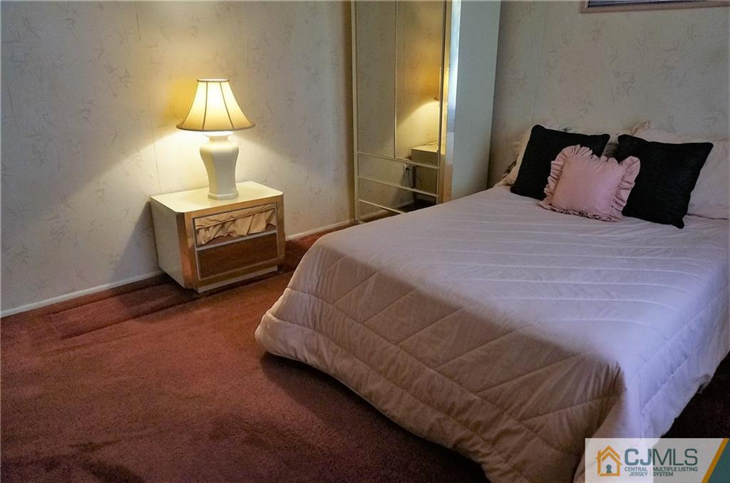 189 Winding Road Iselin, NJ 08830 - Photo 21 of 25 Gallery Image 21