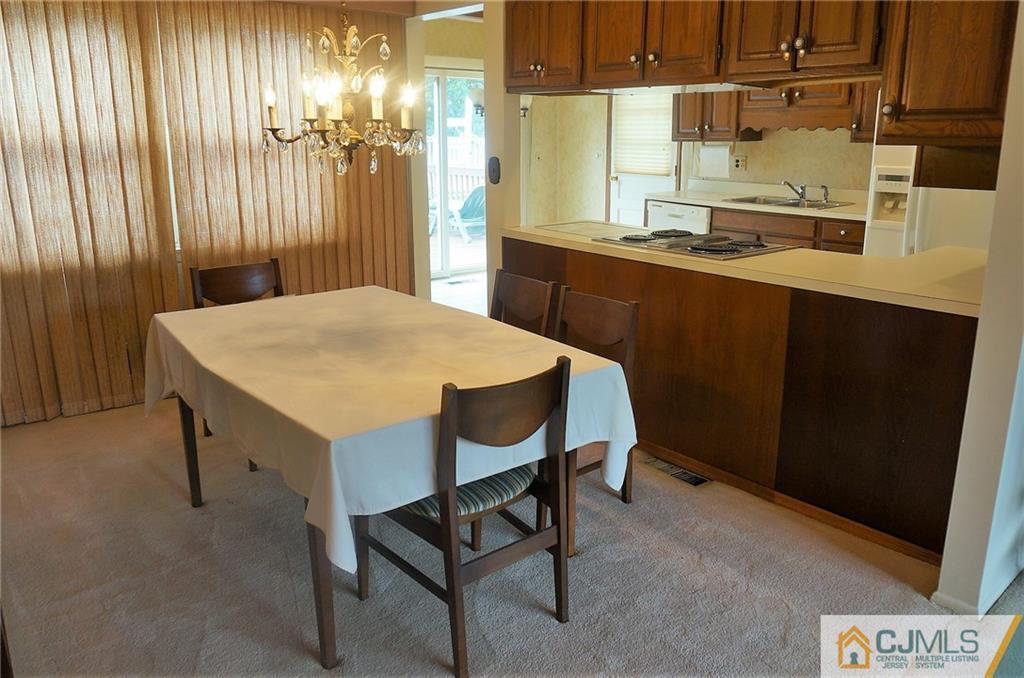 189 Winding Road Iselin, NJ 08830 - Photo 10 of 25 Gallery Image 10