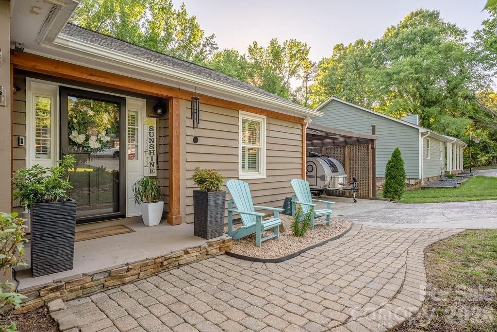 8038 Ritter Drive Charlotte, NC 28270 - Photo 6 of 47
