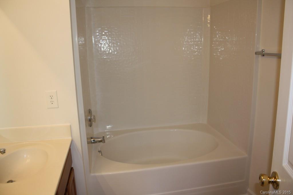 16736 Timber Crossing Road, Unit 16736 Charlotte, NC 28213 - Photo 11 of 19
