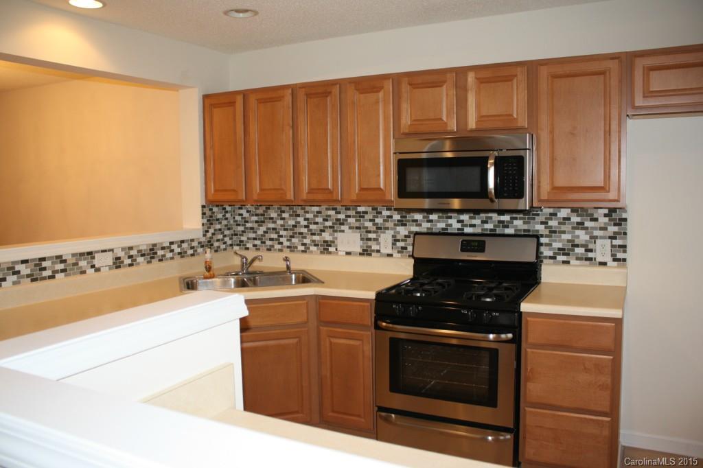 16736 Timber Crossing Road, Unit 16736 Charlotte, NC 28213 - Photo 4 of 19
