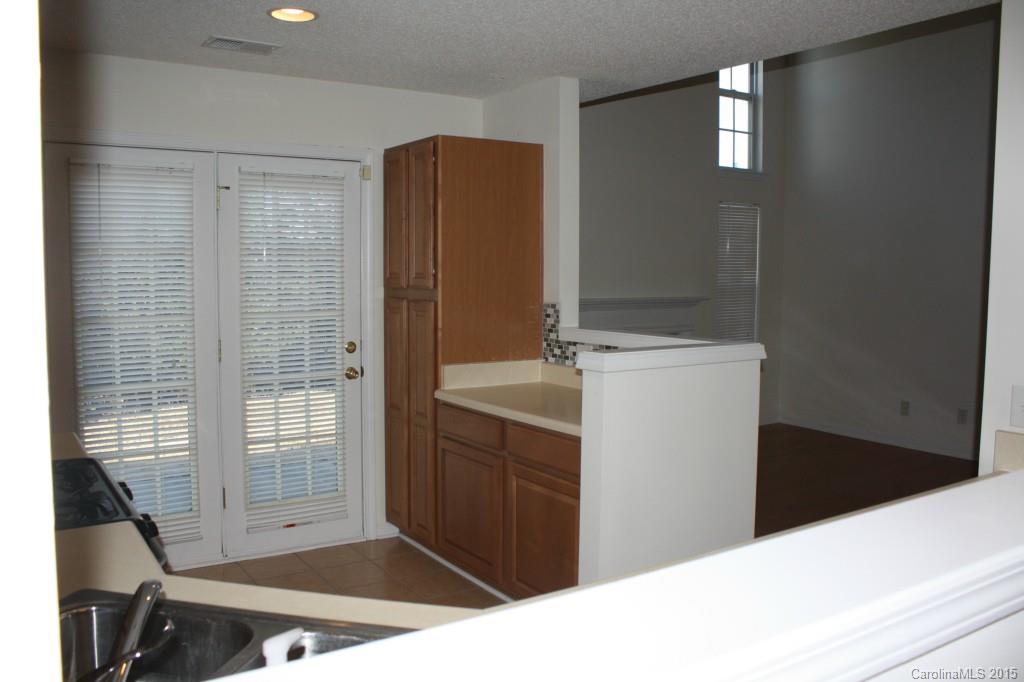 16736 Timber Crossing Road, Unit 16736 Charlotte, NC 28213 - Photo 5 of 19
