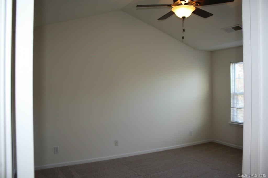 16736 Timber Crossing Road, Unit 16736 Charlotte, NC 28213 - Photo 8 of 19