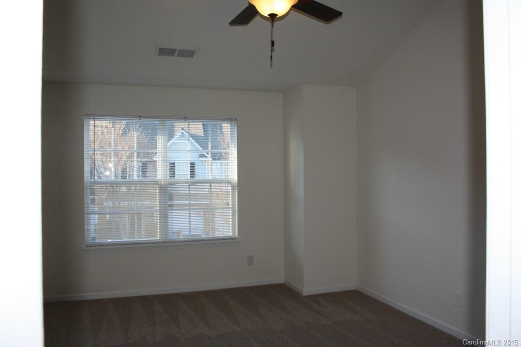 16736 Timber Crossing Road, Unit 16736 Charlotte, NC 28213 - Photo 9 of 19