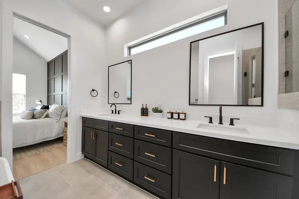 $3,250 | 2524 Live Oak Street, Houston, TX 77004