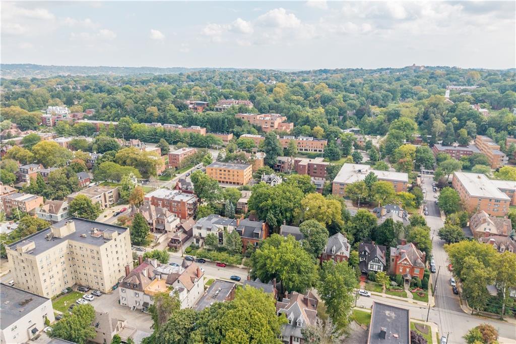5922 Howe Street, Unit 204 Pittsburgh, PA 15232 - Photo 40 of 42 Live close to the places you frequent while enjoying the comfort of a residential Shadyside setting.