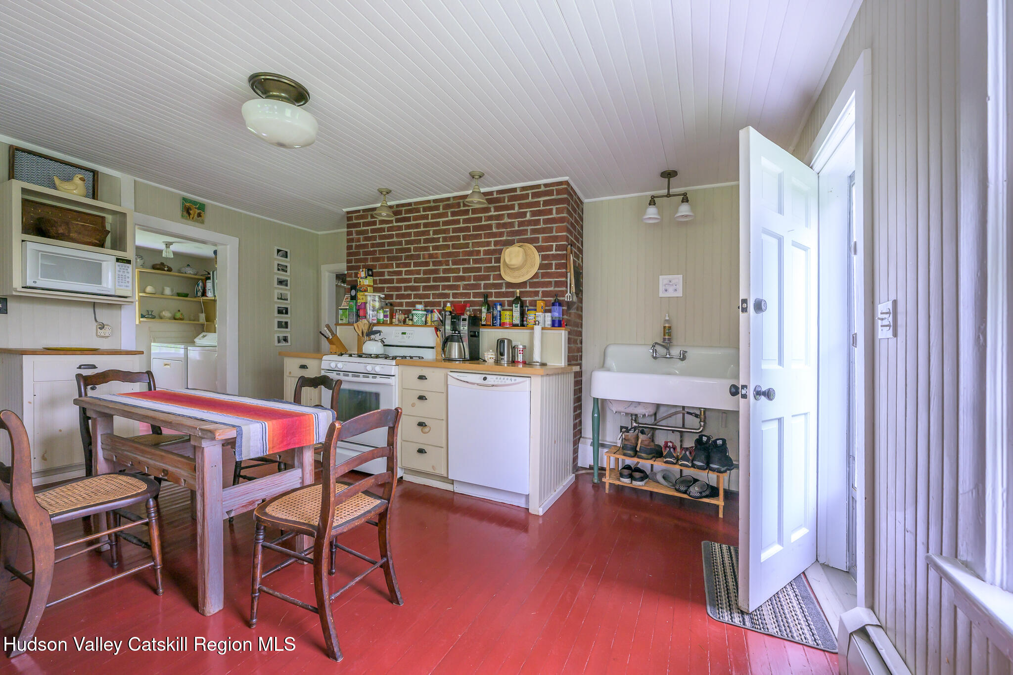 1250 County Rte 351 Rensselaerville, NY 12147 - Photo 11 of 26 a workspace with furniture and window