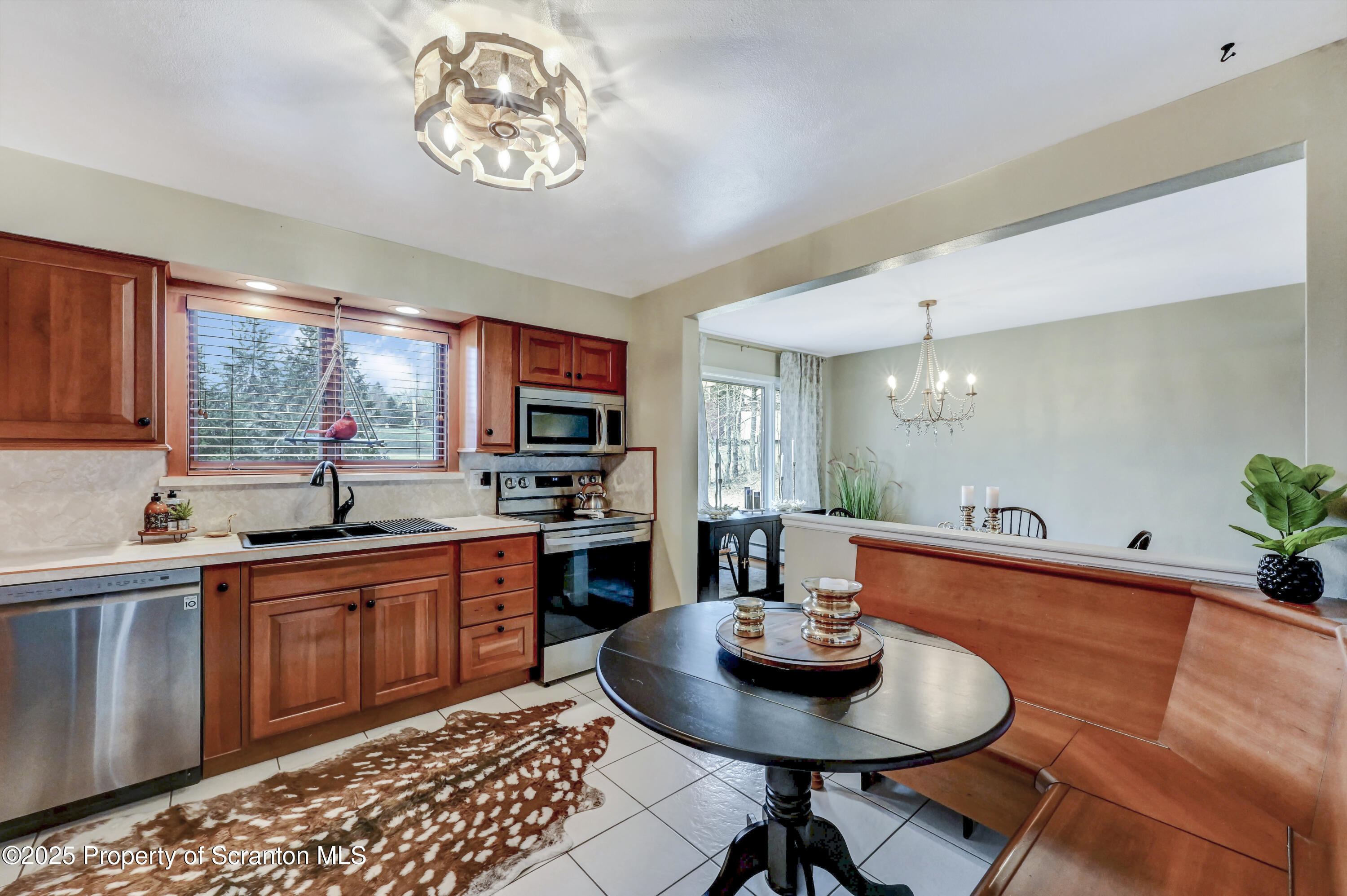 108 Pine Tree Road Clarks Summit, PA 18411 - Photo 14 of 50 Kitchen