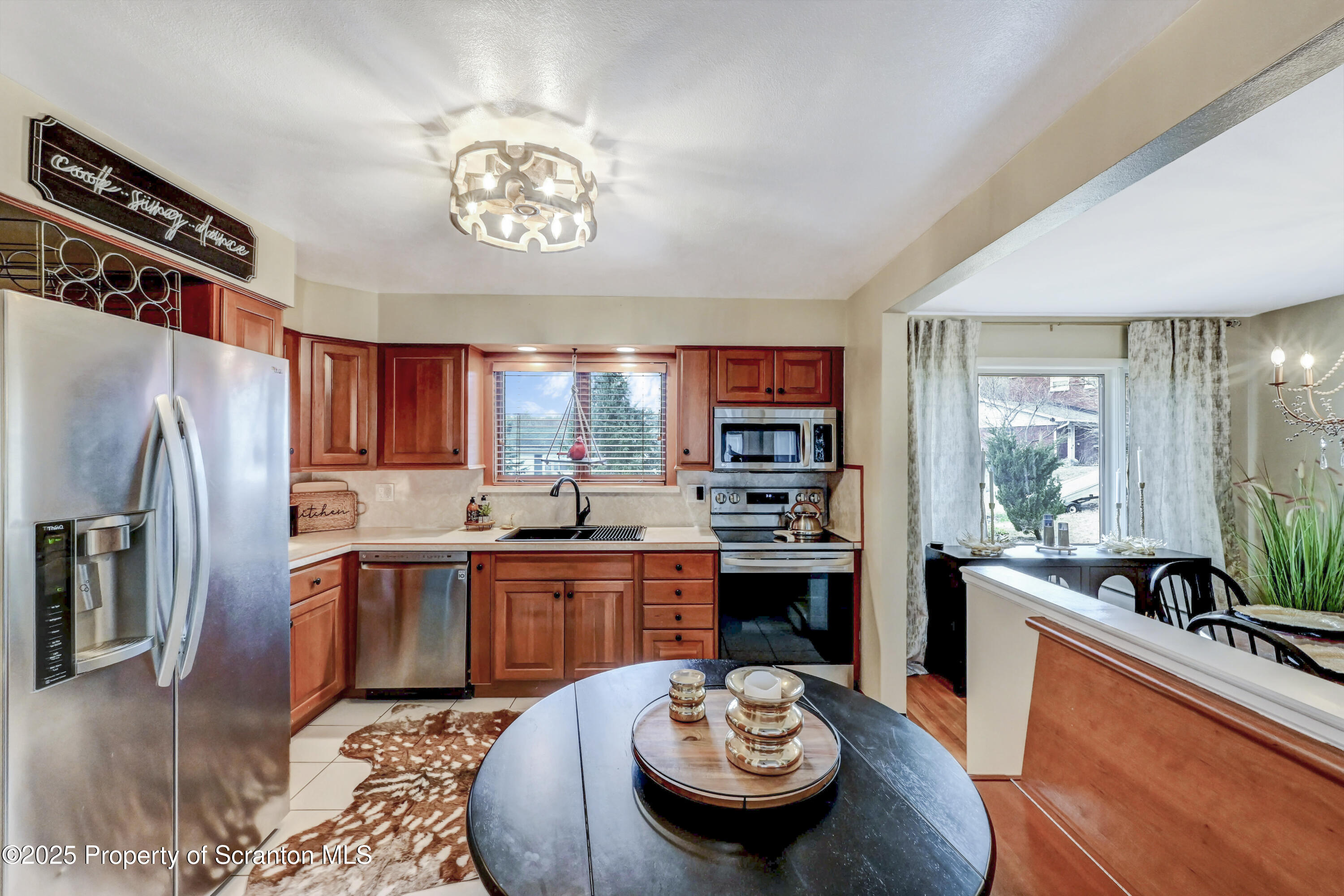 108 Pine Tree Road Clarks Summit, PA 18411 - Photo 19 of 50 Kitchen