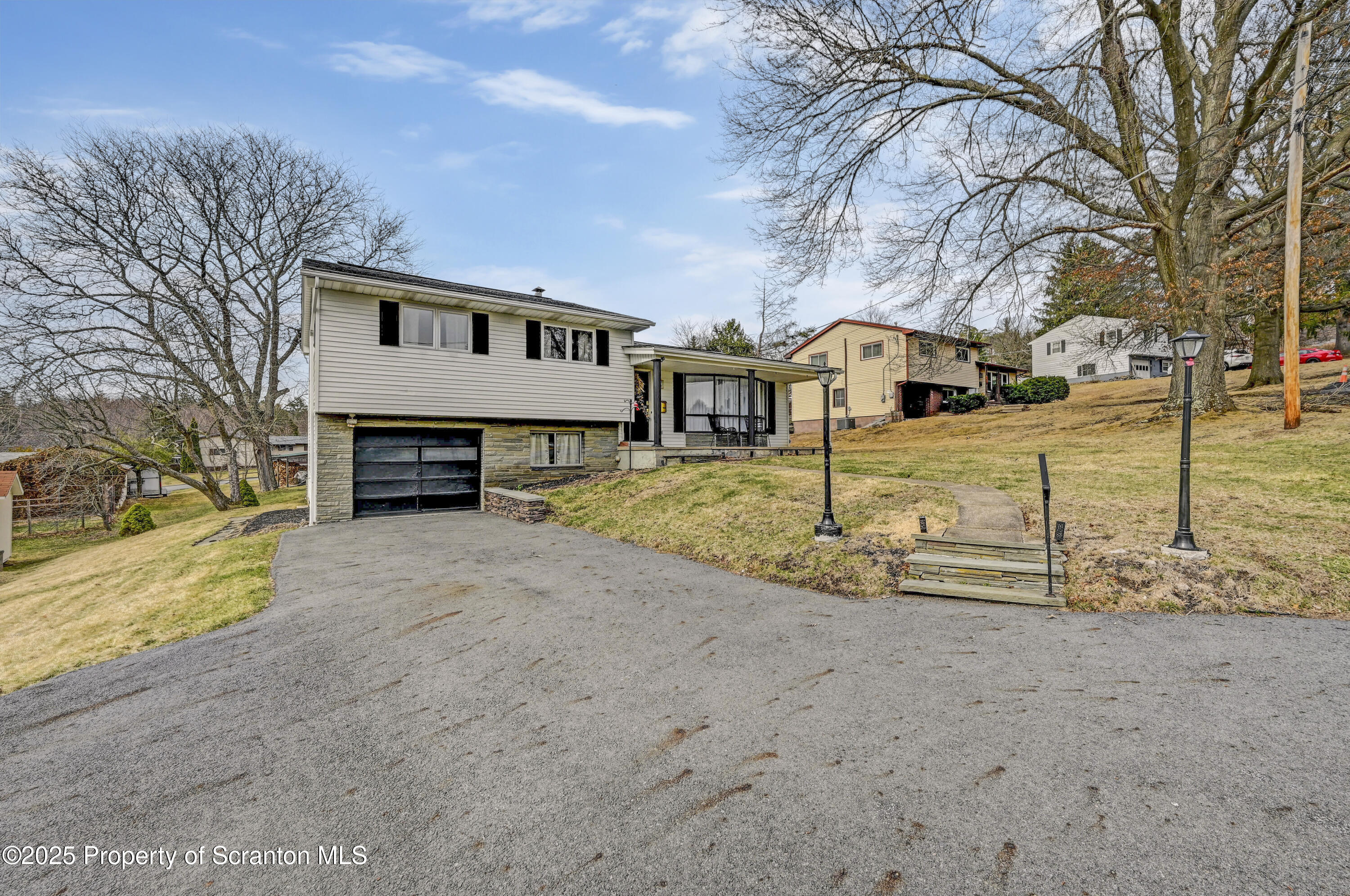 108 Pine Tree Road Clarks Summit, PA 18411 - Photo 3 of 50 108PineTreeDr04-jpg