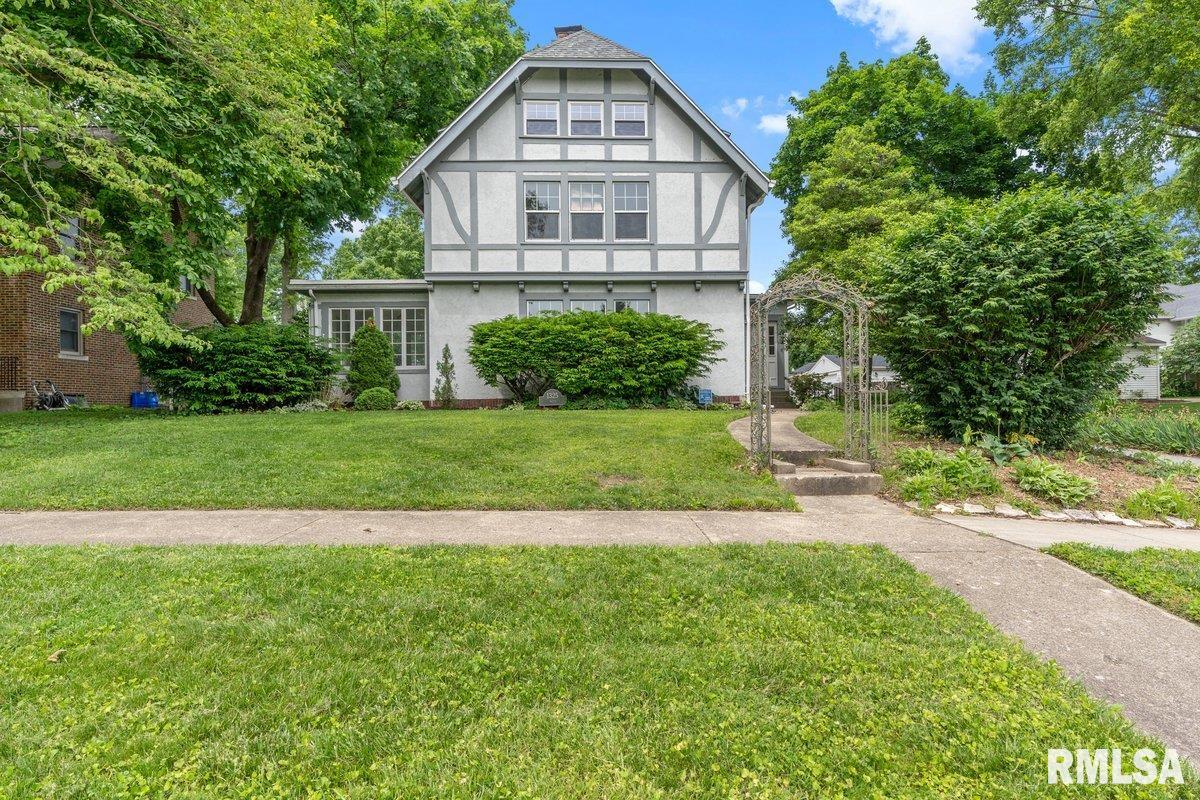1325 South Bates Avenue Springfield, IL 62704 - Photo 6 of 55
