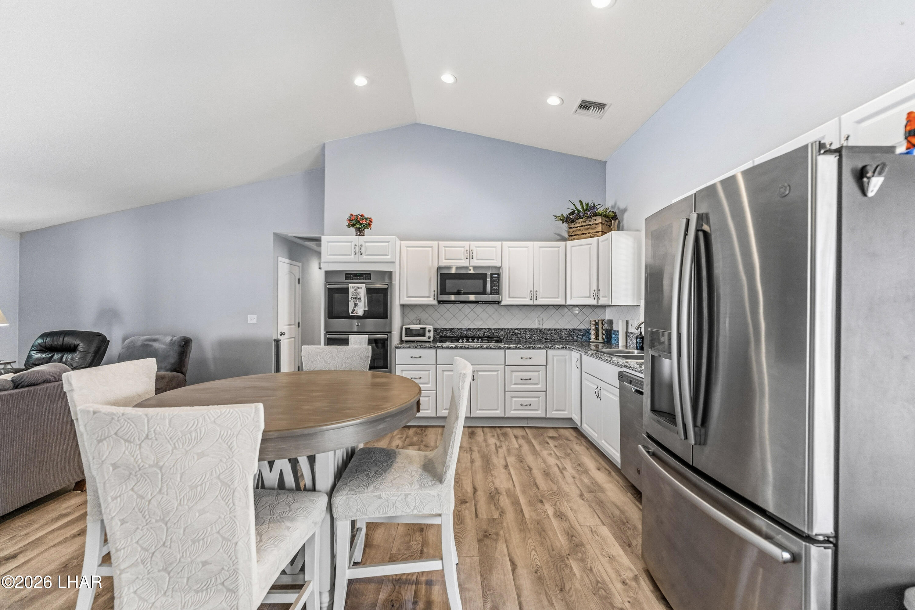 3410 West Carmichael Road Golden Valley, AZ 86413 - Photo 27 of 38 27-_RMG6309