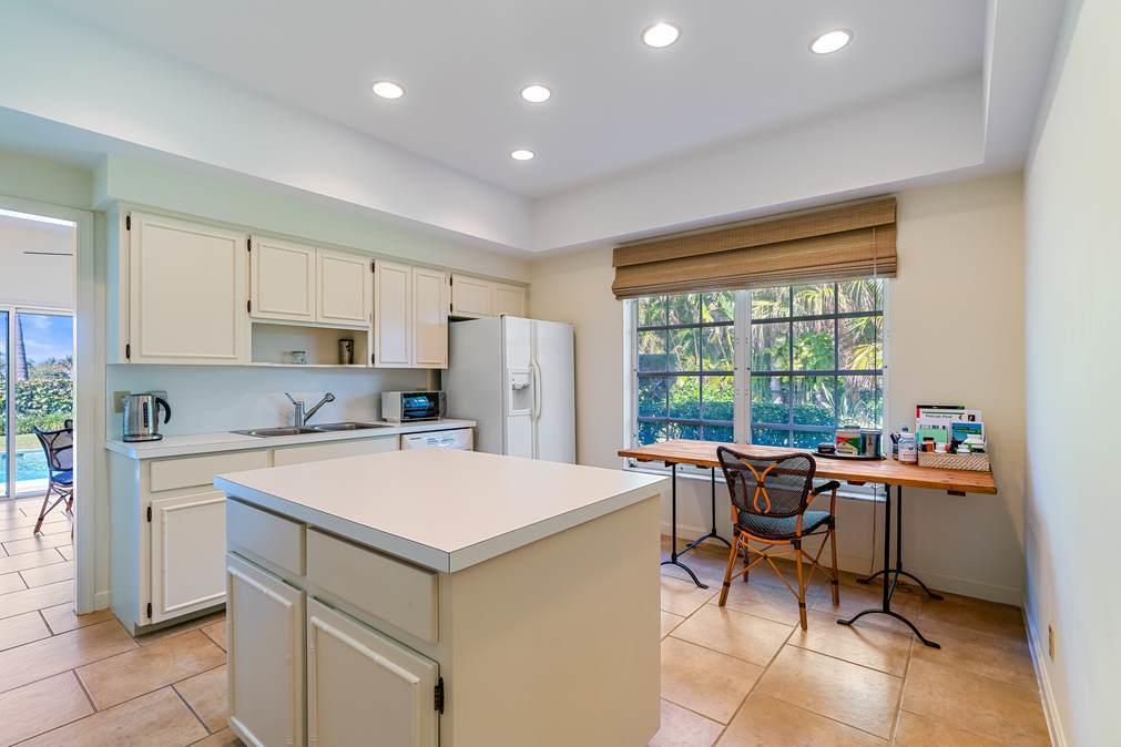 11737 Turtle Beach Road North Palm Beach, FL 33408 - Photo 10 of 19 11737 Turtle Beach Rd-06