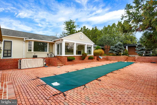 $644,900 | 2840 Sunset Drive, Camp Hill, PA 17011