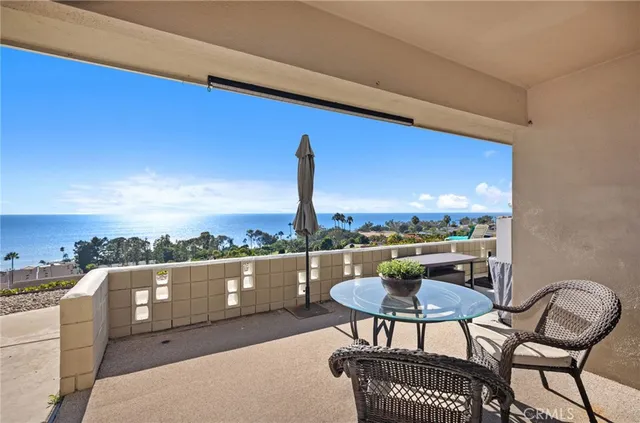 $1,315,000 | 21702 Ocean Vista Drive, Unit B, Laguna Beach, CA 92651