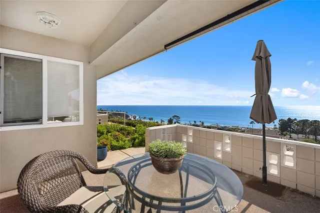 $1,315,000 | 21702 Ocean Vista Drive, Unit B, Laguna Beach, CA 92651