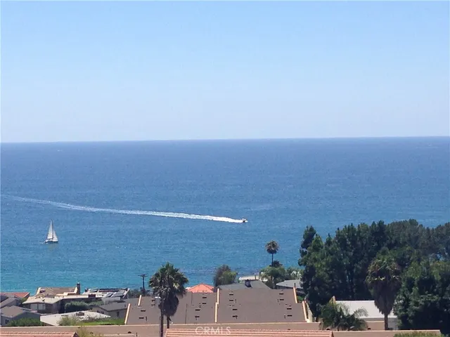 $1,315,000 | 21702 Ocean Vista Drive, Unit B, Laguna Beach, CA 92651