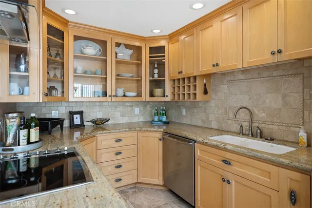 $1,315,000 | 21702 Ocean Vista Drive, Unit B, Laguna Beach, CA 92651