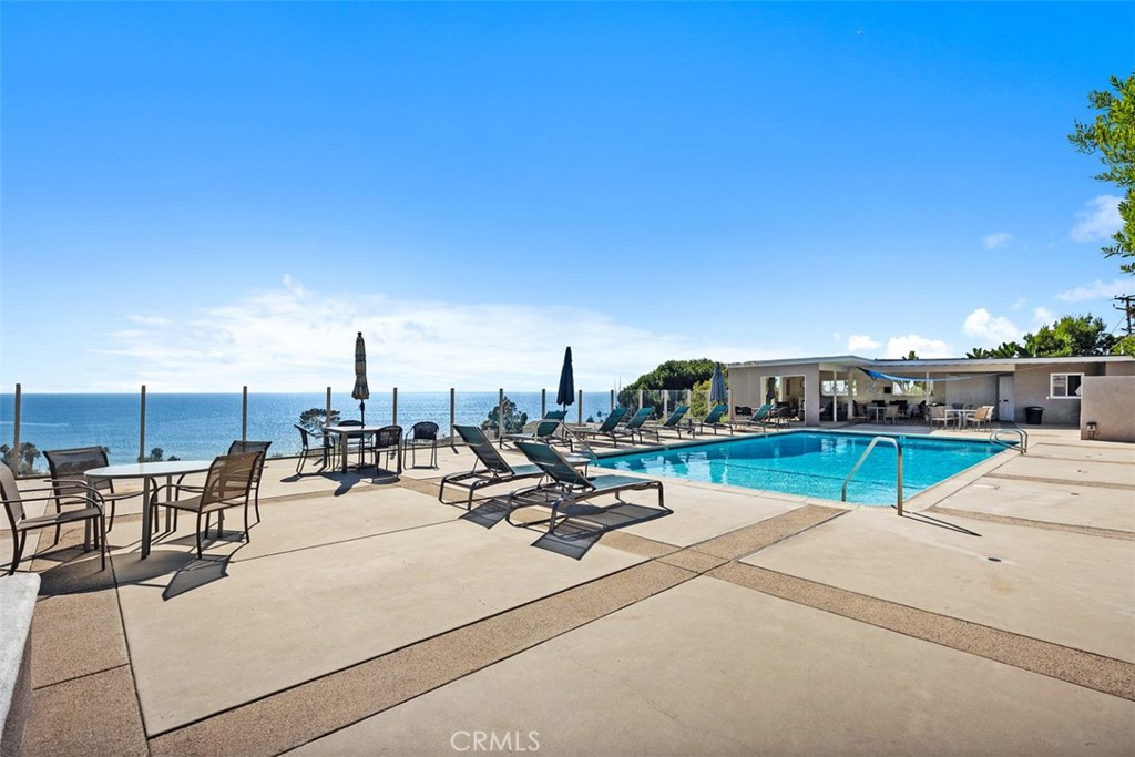 21702 Ocean Vista Drive, Unit B Laguna Beach, CA 92651 - Photo 40 of 47 Ocean view pool area