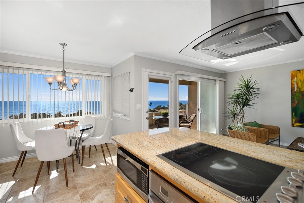 21702 Ocean Vista Drive, Unit B Laguna Beach, CA 92651 - Photo 7 of 47 Light and cheerful open concept with ocean views!