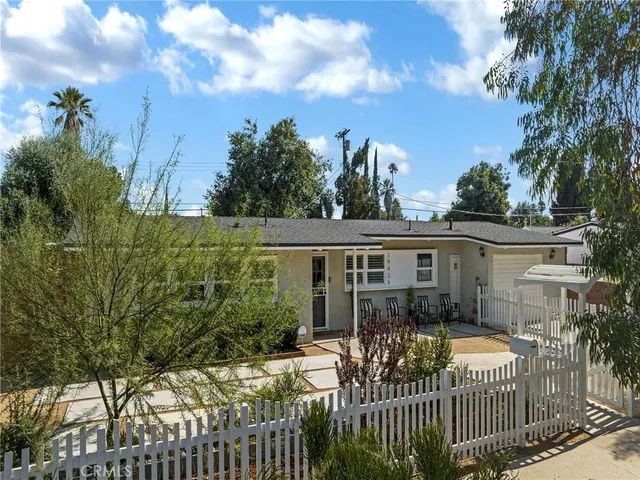 $899,000 | 19426 Blythe Street, Reseda, CA 91335