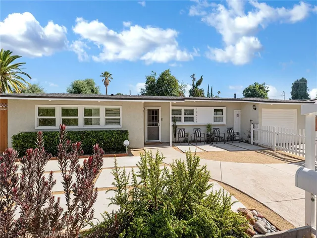 $899,000 | 19426 Blythe Street, Reseda, CA 91335