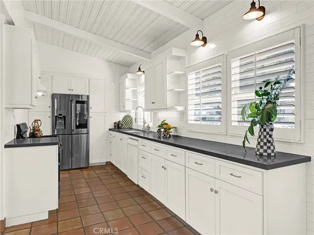 $899,000 | 19426 Blythe Street, Reseda, CA 91335