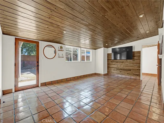 $899,000 | 19426 Blythe Street, Reseda, CA 91335