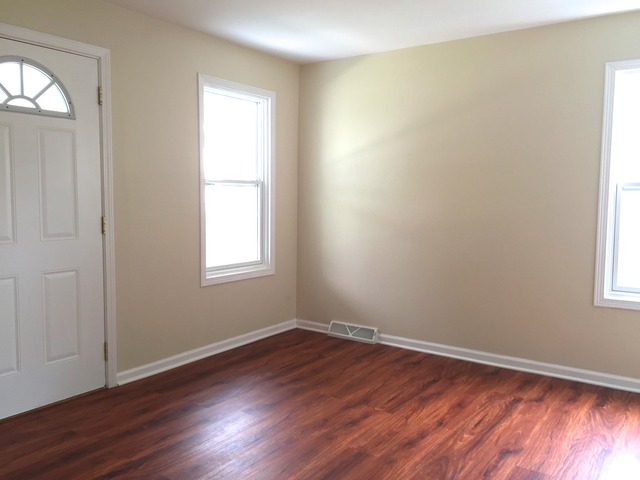 708 Spring Street Aurora, IL 60505 - Photo 5 of 15