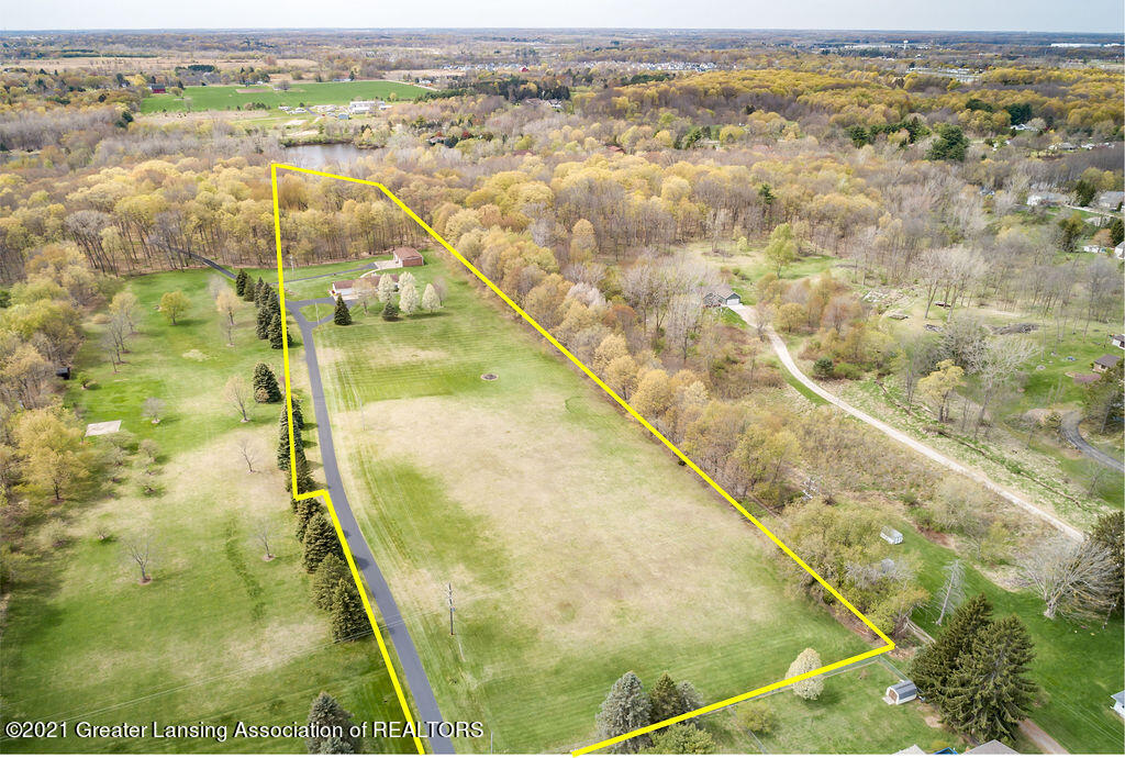 561 Creyts Road Dimondale, MI 48821 - Photo 41 of 55 B12