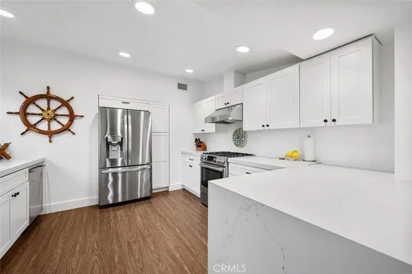 $7,300 | 271 Rose Lane, Costa Mesa, CA 92627