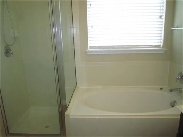 $1,795 | 9451 Elliotts Court, Conroe, TX 77304