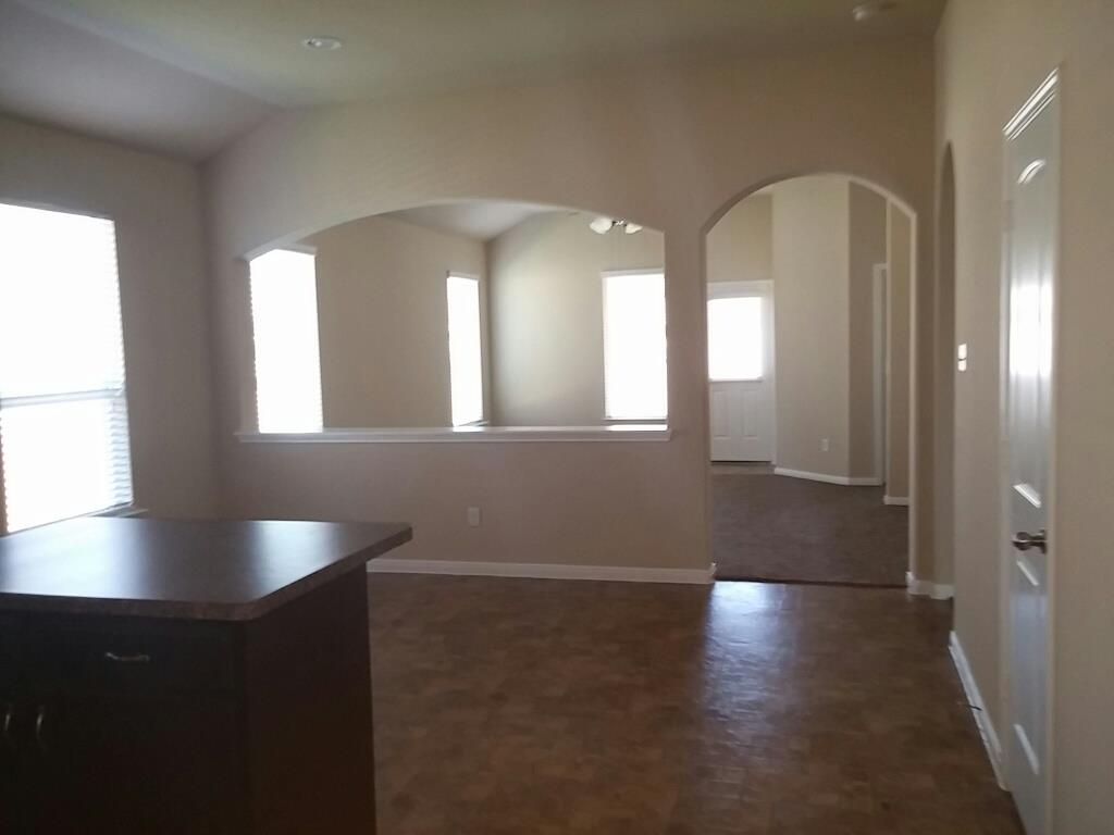 9451 Elliotts Court Conroe, TX 77304 - Photo 2 of 18 NOTICE THE ARCHES