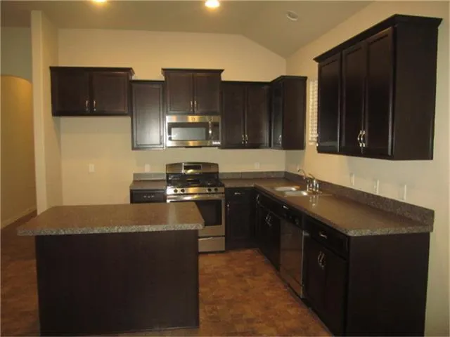 $1,795 | 9451 Elliotts Court, Conroe, TX 77304