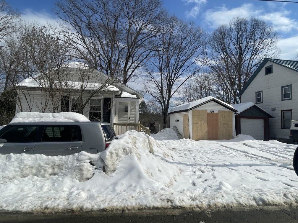 16 Day Street Windsor, VT 05089 - Photo 3 of 26
