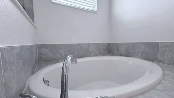$2,300 | 207 Bogey Drive, Davenport, FL 33896