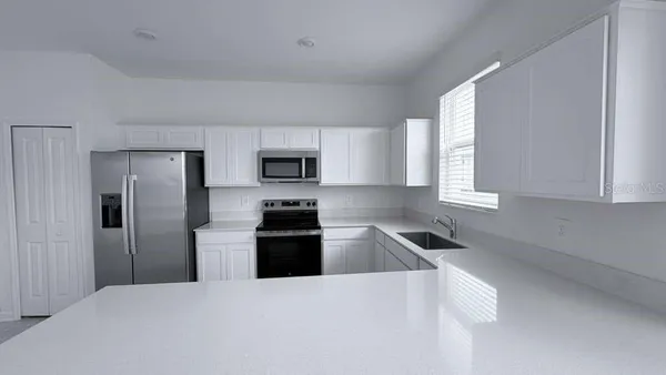 $2,300 | 207 Bogey Drive, Davenport, FL 33896