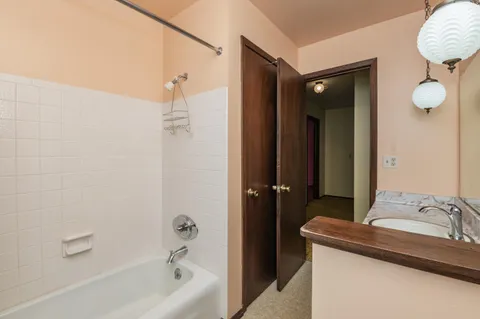 $385,000 | W1805 Highway 16, Watertown, WI 53094