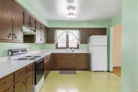 $385,000 | W1805 Highway 16, Watertown, WI 53094