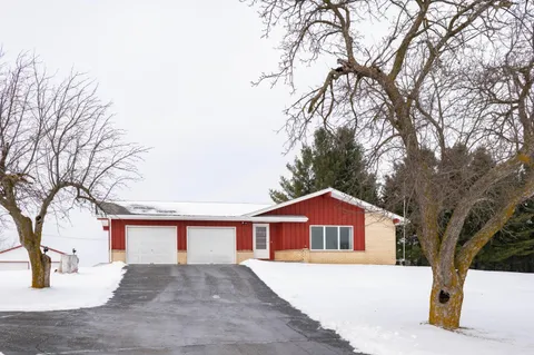 $385,000 | W1805 Highway 16, Watertown, WI 53094