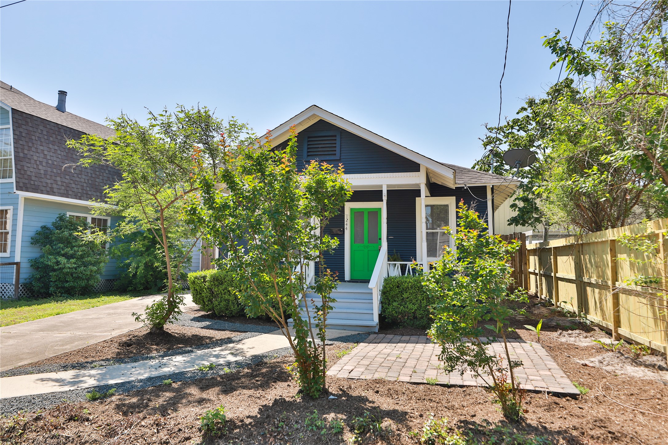 1244 West 21st Street Houston, TX 77008 - Photo 2 of 37