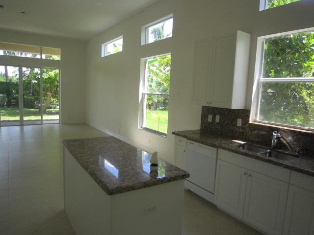 8716 Cobblestone Point Circle Boynton Beach, FL 33472 - Photo 12 of 32 Kitchen