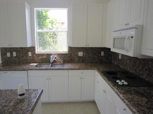 8716 Cobblestone Point Circle Boynton Beach, FL 33472 - Photo 13 of 32 Kitchen