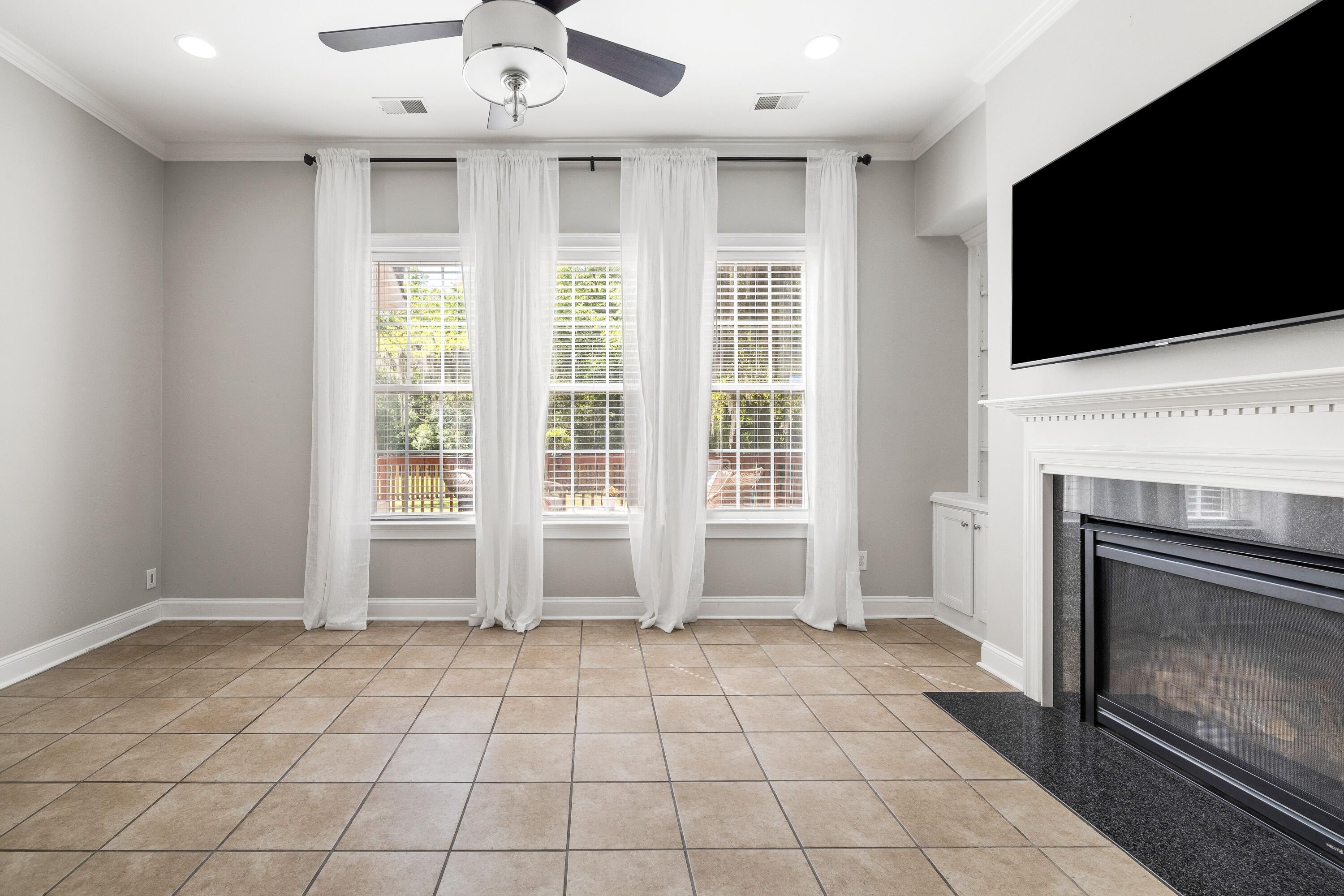 5471 Rising Tide North Charleston, SC 29420 - Photo 10 of 41 FR2oUc9Pv43